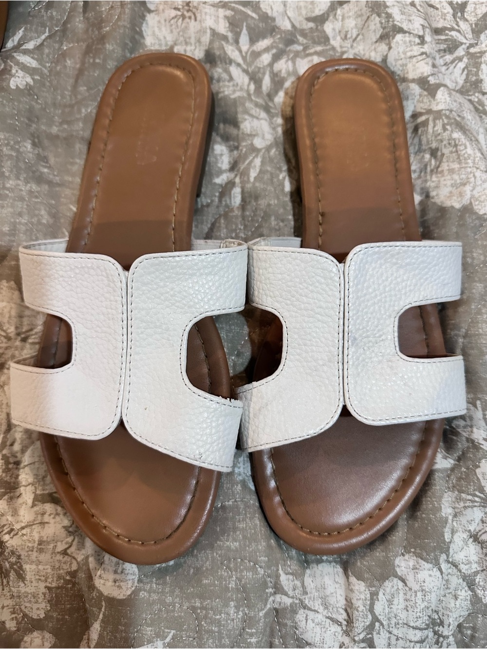 Sonoma White Open-Toe Slide Sandals